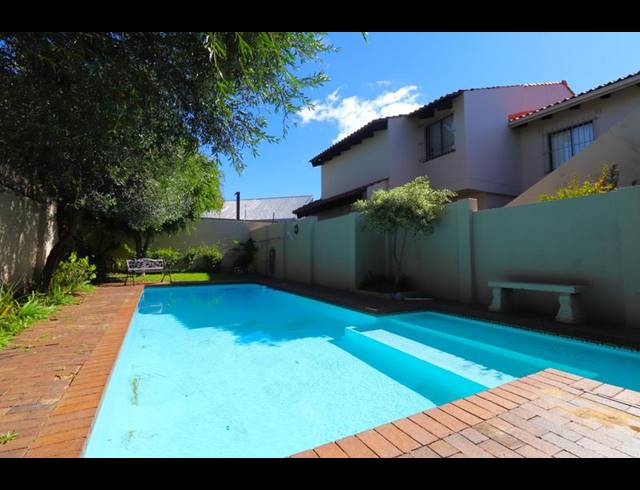 3 BEDROOM CLUSTER FOR SALE IN SANDOWN